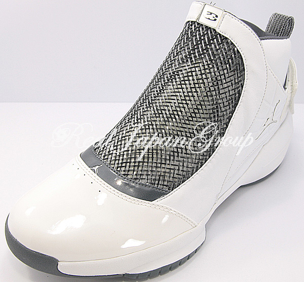 Air Jordan 19 エア ジョーダン 19(White/Chrome/Flint Grey–Black)
