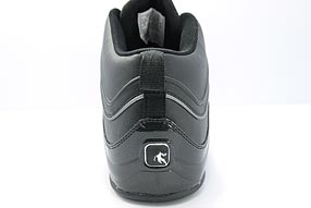 AND1 Stagger Mid アンドワン スタッガー ミッド(Black/Silver)