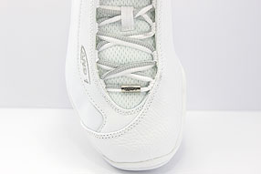 AND1 Tai Chi Low アンドワン タイチ ロー(White/Silver)