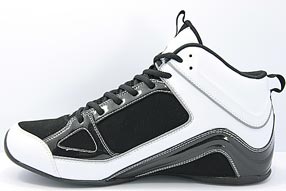 AND1 Stagger Mid アンドワン スタッガー ミッド(Black/White)