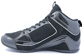 AND1 Stagger Mid アンドワン スタッガー ミッド(Black/Black)