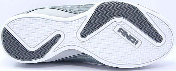 AND1 Stagger Mid アンドワン スタッガー ミッド(Cement/D.Grey/White)