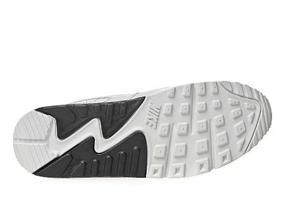 Nike Air Max 90 Only at UK ナイキ エア マックス 90 UK限定(Black/White/Neutral Grey)