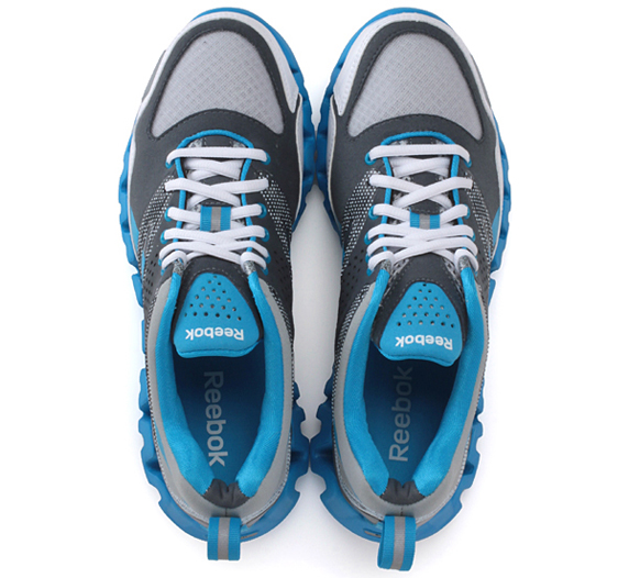 Reebok ZIGRETURN XT リーボック ジグリターン XT(GRAPHITE/MARINE BLUE)
