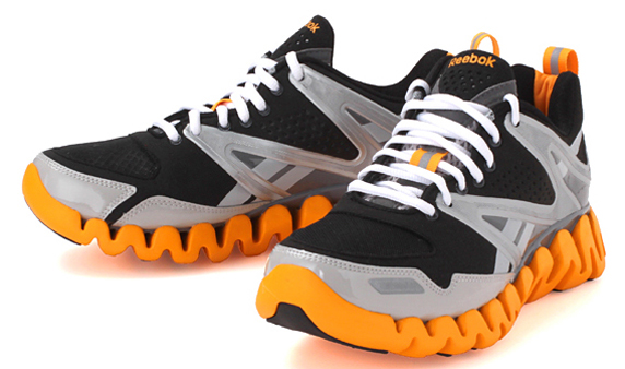 Reebok ZIGRETURN XT リーボック ジグリターン XT(STEEL/SHARK/SILVER/BLACK/WHITE)