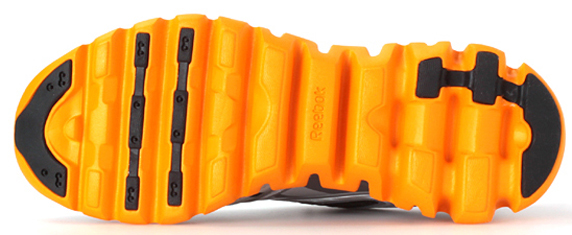 Reebok ZIGRETURN XT リーボック ジグリターン XT(STEEL/SHARK/SILVER/BLACK/WHITE)