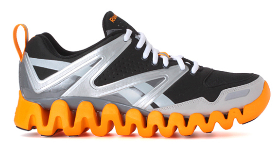 Reebok ZIGRETURN XT リーボック ジグリターン XT(STEEL/SHARK/SILVER/BLACK/WHITE)