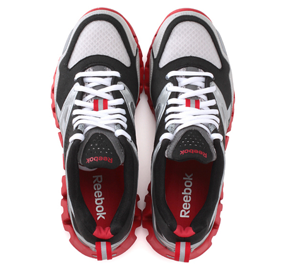 Reebok ZIGRETURN XT リーボック ジグリターン XT(SILVER/BLACK/WHITE/EXCELLENT RED)